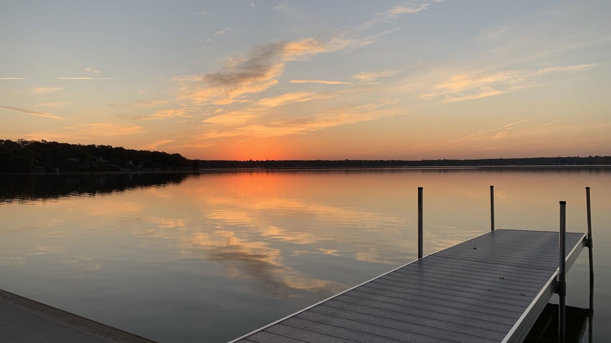 Newaygo Cottage | Hess Lake Hideout-Cottage on Hess Lake-1 bed-1bath