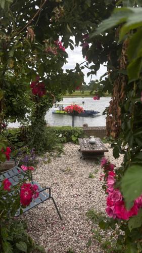 Arcen Apartment | Het Maashuys