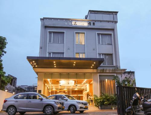 Sarnath Hotel | HHW Buddha Lineage