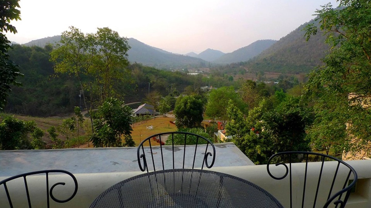 Suan Phueng Hotel | Hi - Scene Resort