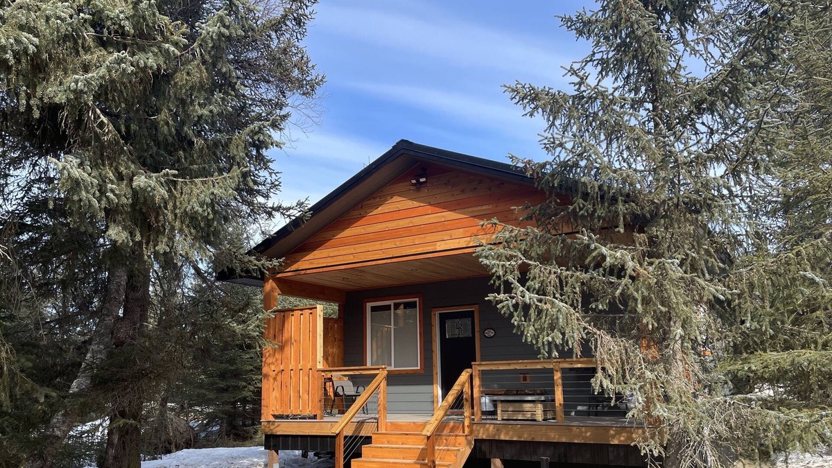 Anchor Point House | Hibernation Station - Two Bedroom Cabin