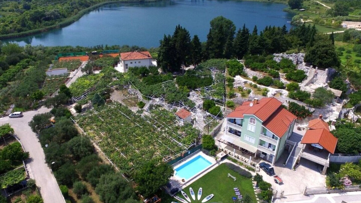 Peracko Blato Apartment | Hidden Croatia, APARTMENT DARIJA, luxury apartment in Nature park