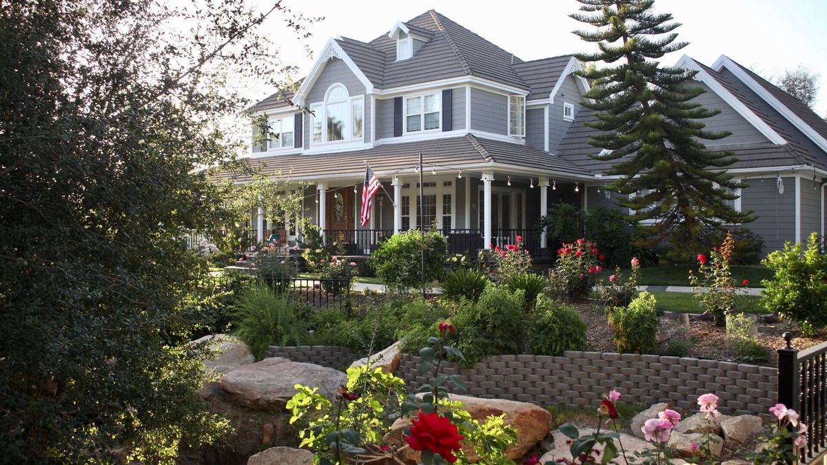 East Canyon House | Hidden Garden Estates - Breathtaking Views, Lush Landscape, Pool & Spa .