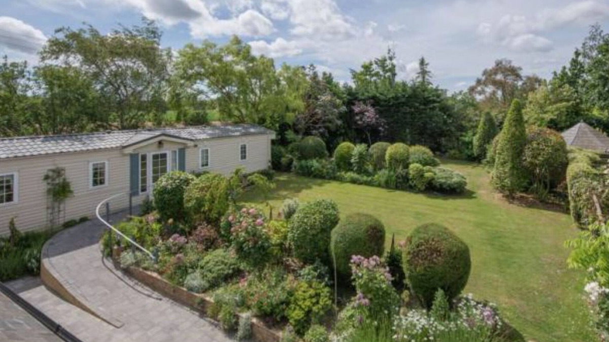 St Nicholas-at-Wade House | Hidden Gem!