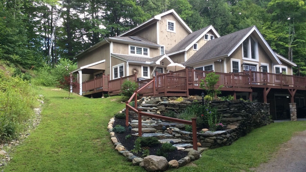 Charlemont Apartment | Hidden gem at base of ski mountain.