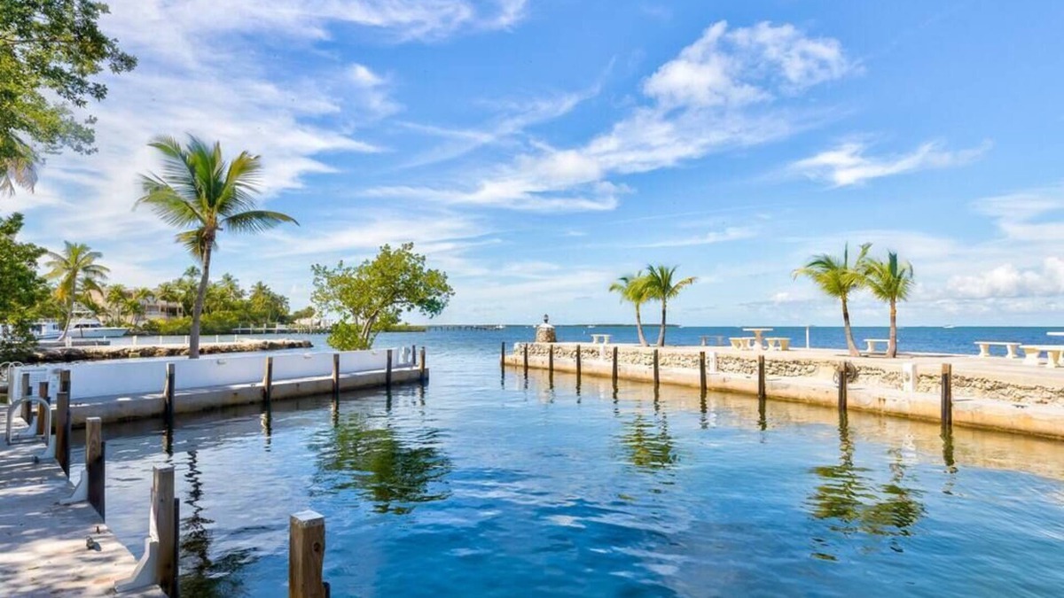 Islamorada House | Hidden Gem Duplex in Heart of Islamorada! Sleeps 8