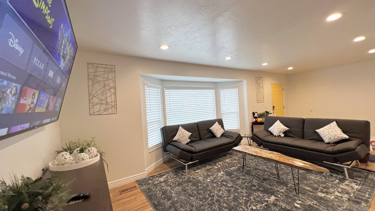 West Valley City House | Hidden Gem in Quiet Neighborhood