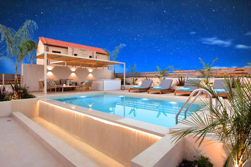 Kavallos Villa | Hidden Gem Villa Private Pool & Heated Jaccuzzi