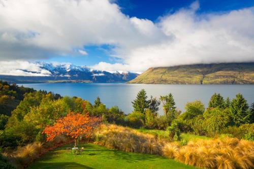 Sunshine Bay Cabin | Hidden Lodge Queenstown