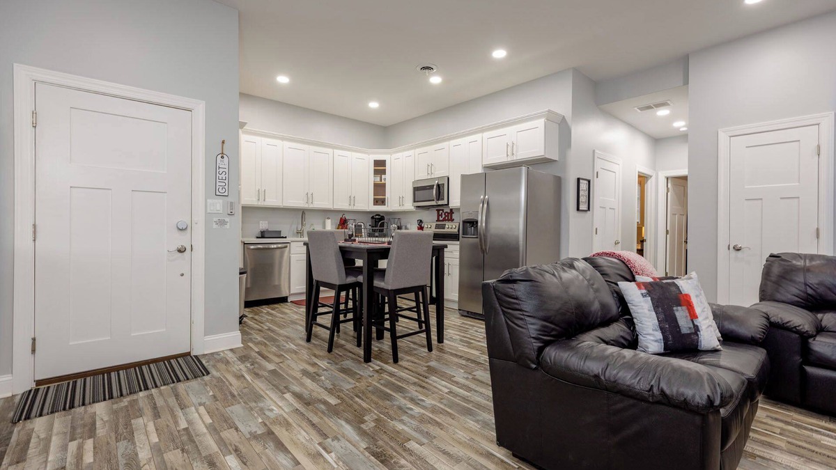 Osage Apartment | Hidden Mountain Gem