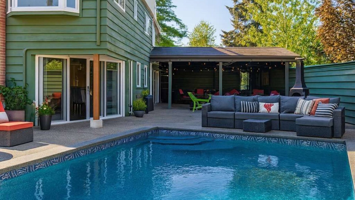 Saanich West Apartment | Hidden Oasis in Victoria, BC