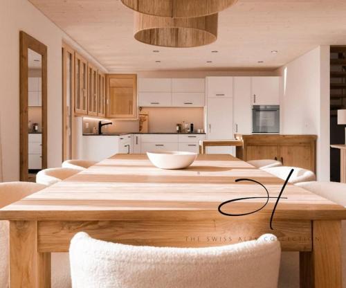Reichenbach im Kandertal Apartment | Hidden Retreats The MountainHut