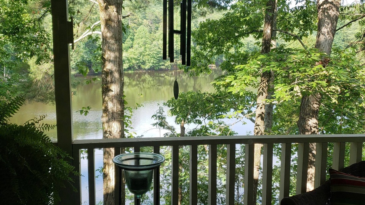 Demorest House | Hidden Valley Lake Retreat near Helen