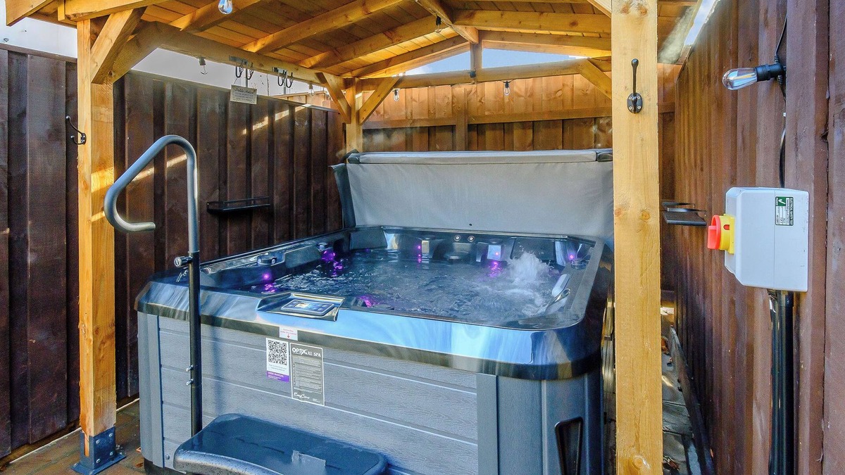 Guisborough Cottage | Hidden Winds Cottage