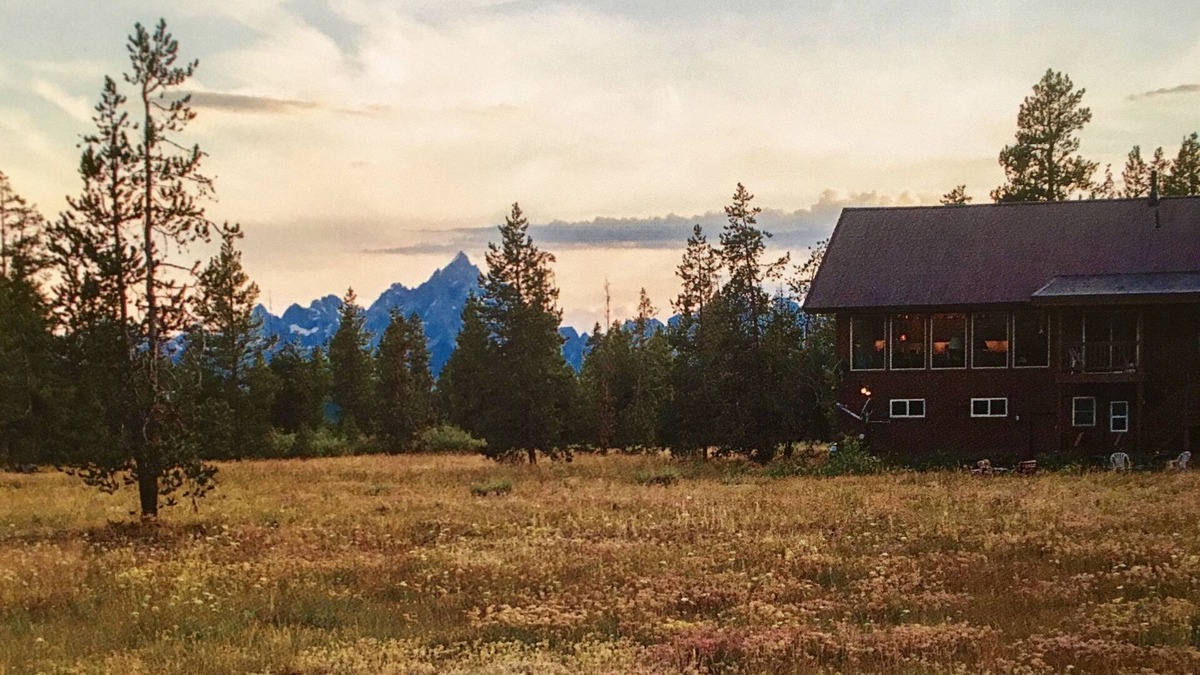 Moran Cabin | Hide away in Teton National Forest, Secluded, Peaceful & Serene