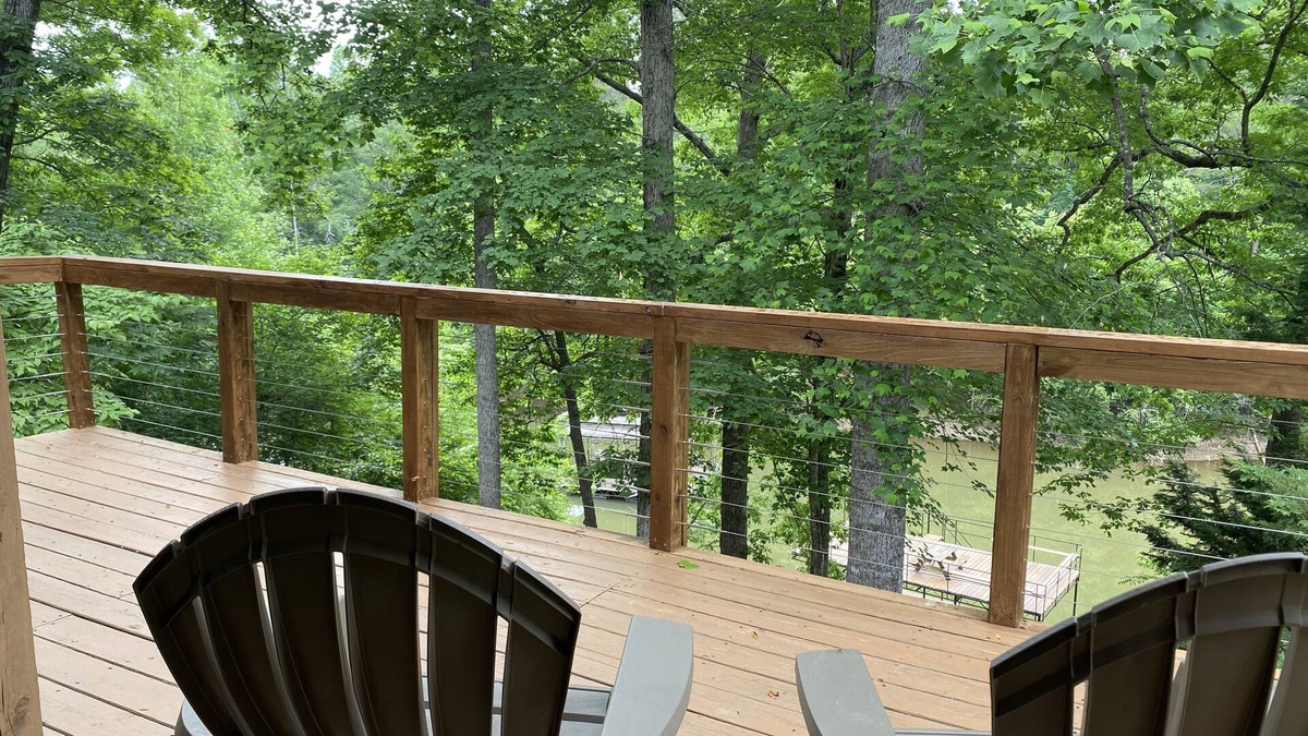 Murrayville House | Hideaway Cove- Private Boat Dock, Waterfront, Game Room, Family-Friendly, Quiet