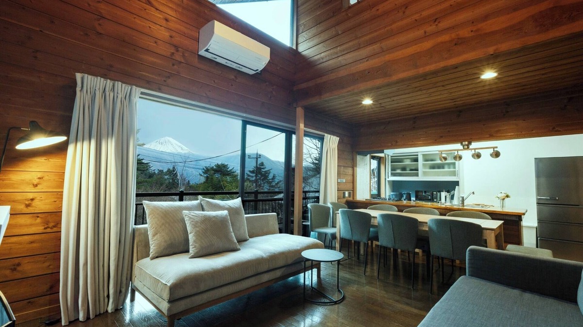 Fujikawaguchiko House | Hideaway lodge with a view of Mt Fuji Near Lake Saiko BBQ Corporate training/Minamitsurugun Yamanashi