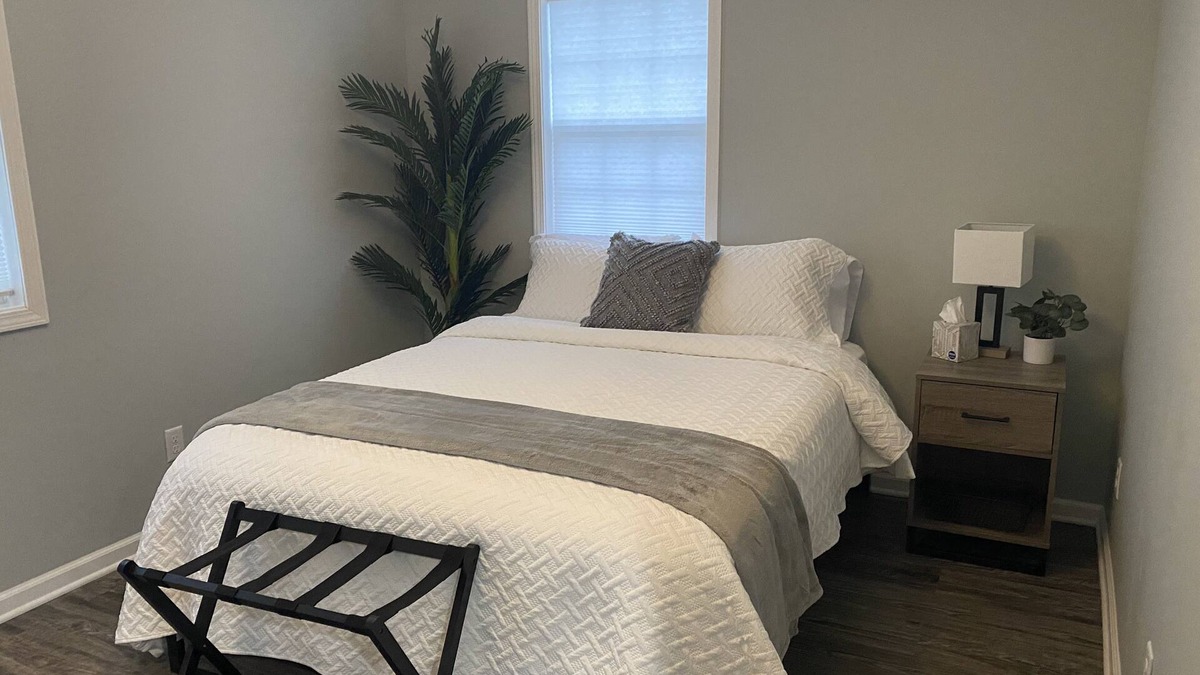 Taylorville Apartment | Hideaway minutes from downtown.