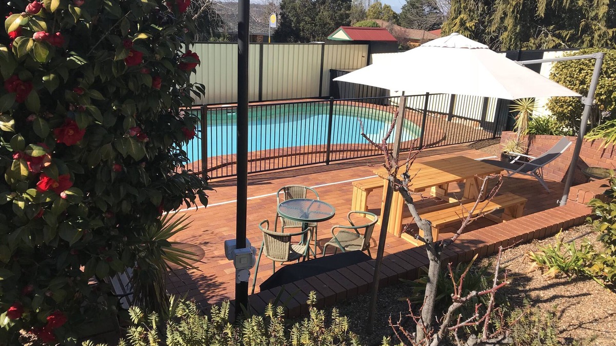 Armidale Hotel | Hideaway Motor Inn Armidale