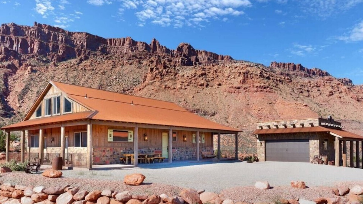 Moab South Valley House | Hideout at the Rim - Moab's Best Kept Secret