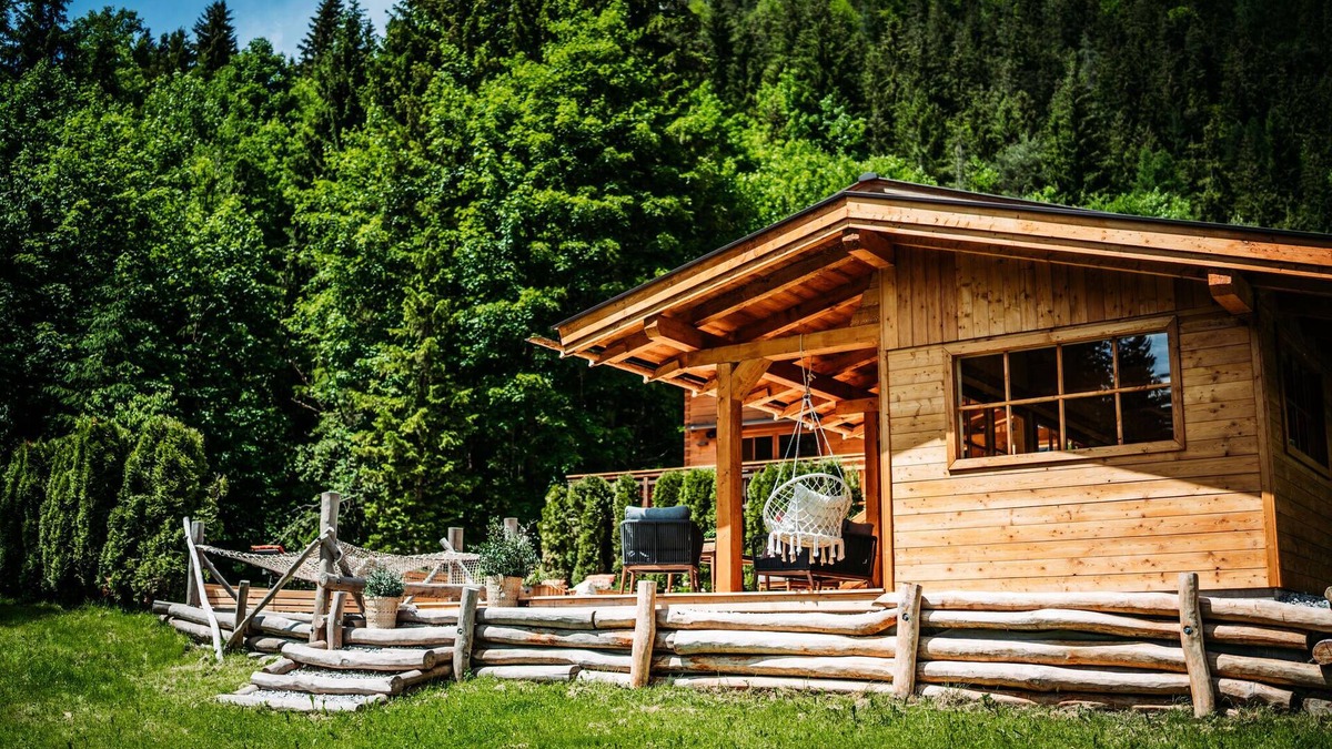 Waidring Ski Chalet | Hideway Chalet Gamsglück with pool and sauna