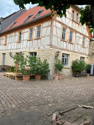 Oberdorla House | Hiestands Gästehaus - Weingut & Hofbrennerei