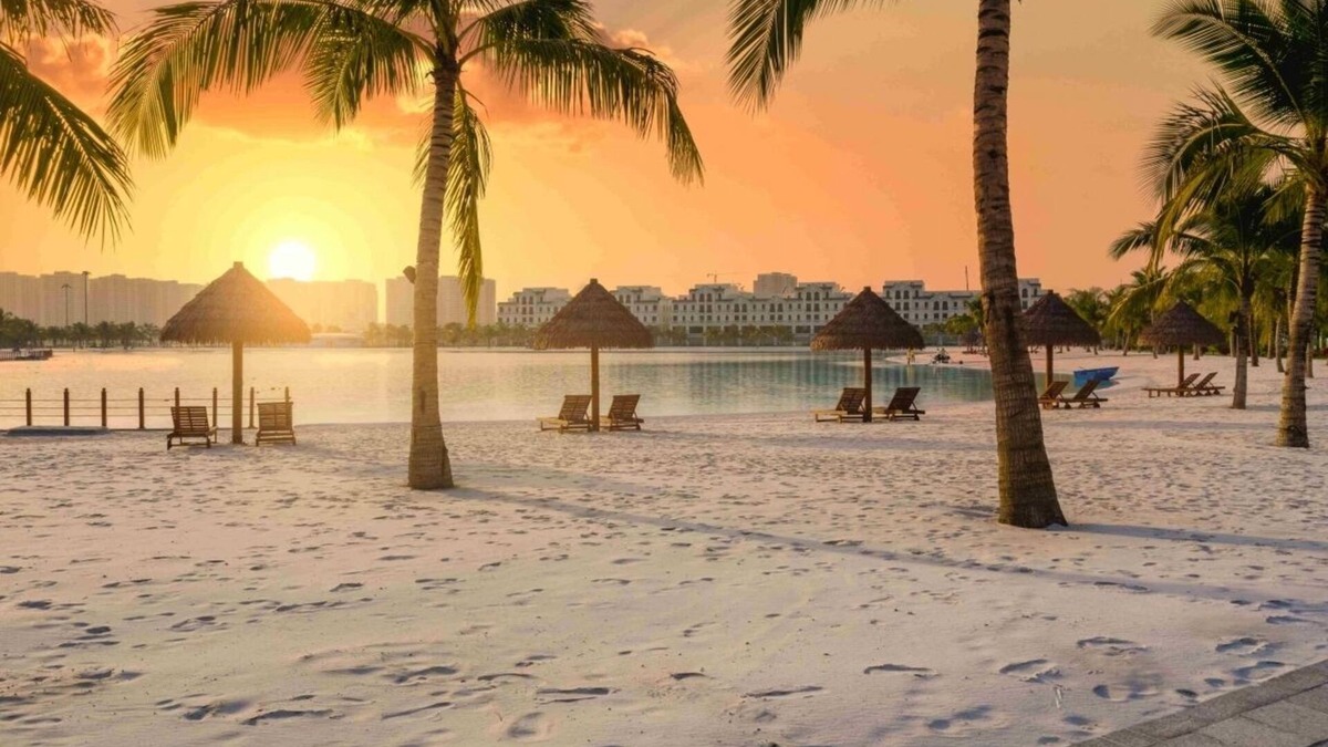 Gia Lam Apartment | High-class apartment next to the artificial sea suitable for the couple