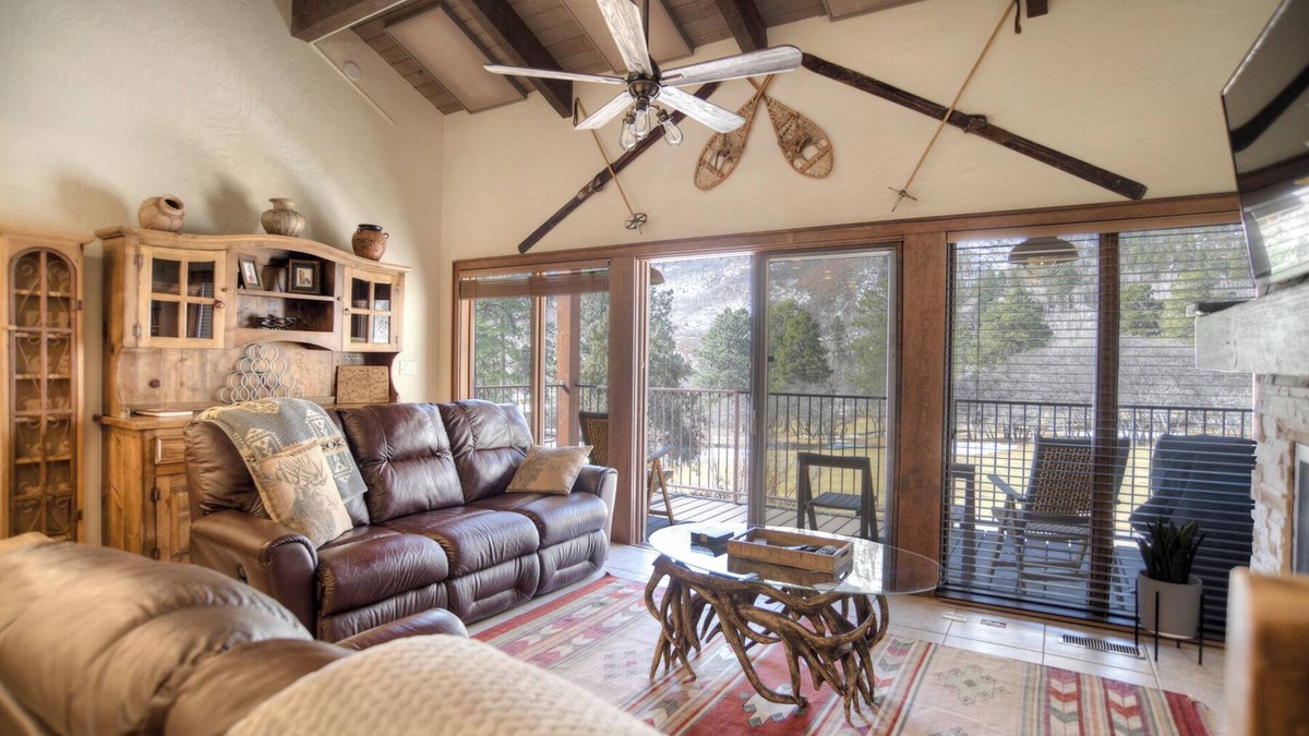 Purgatory House | High Country Links (#584) |10 min to Ski - Golf/AC/Pool/Hot Tub - Deck