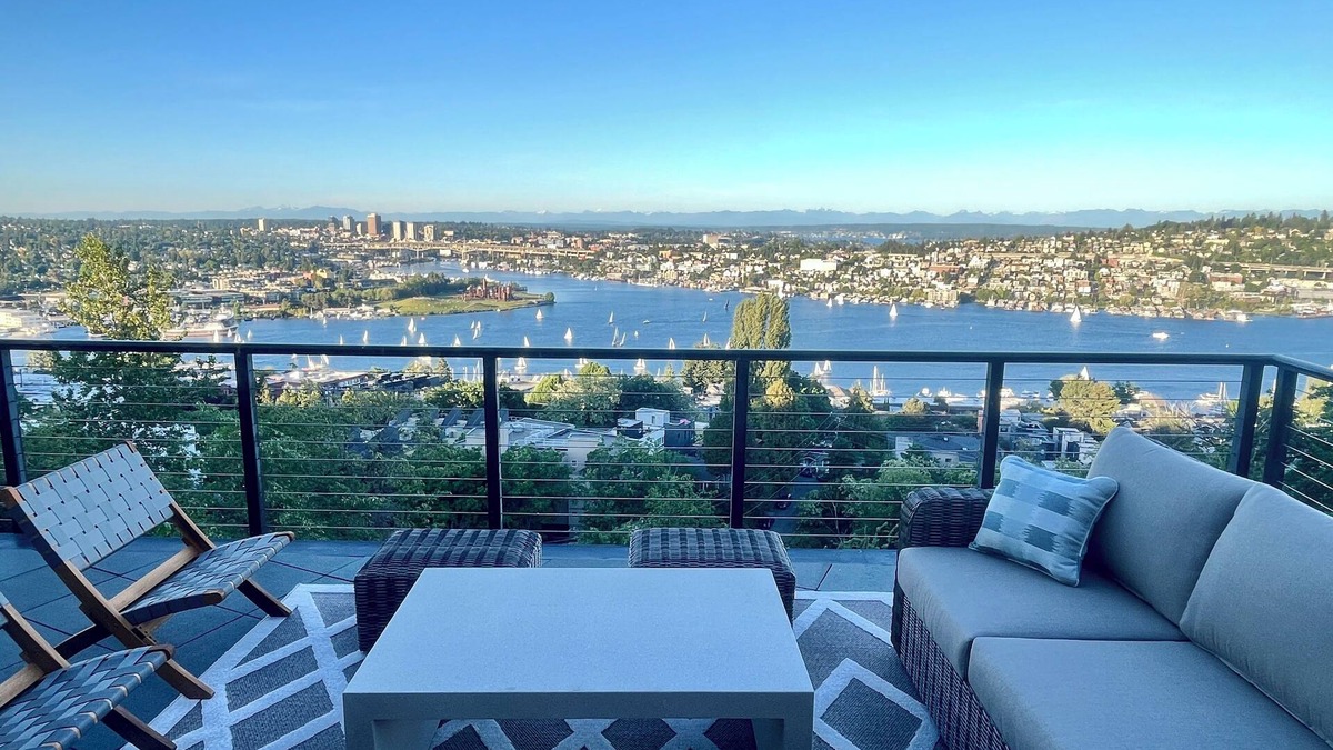 East Queen Anne House | High-End City Home w/ A L L the amenities!