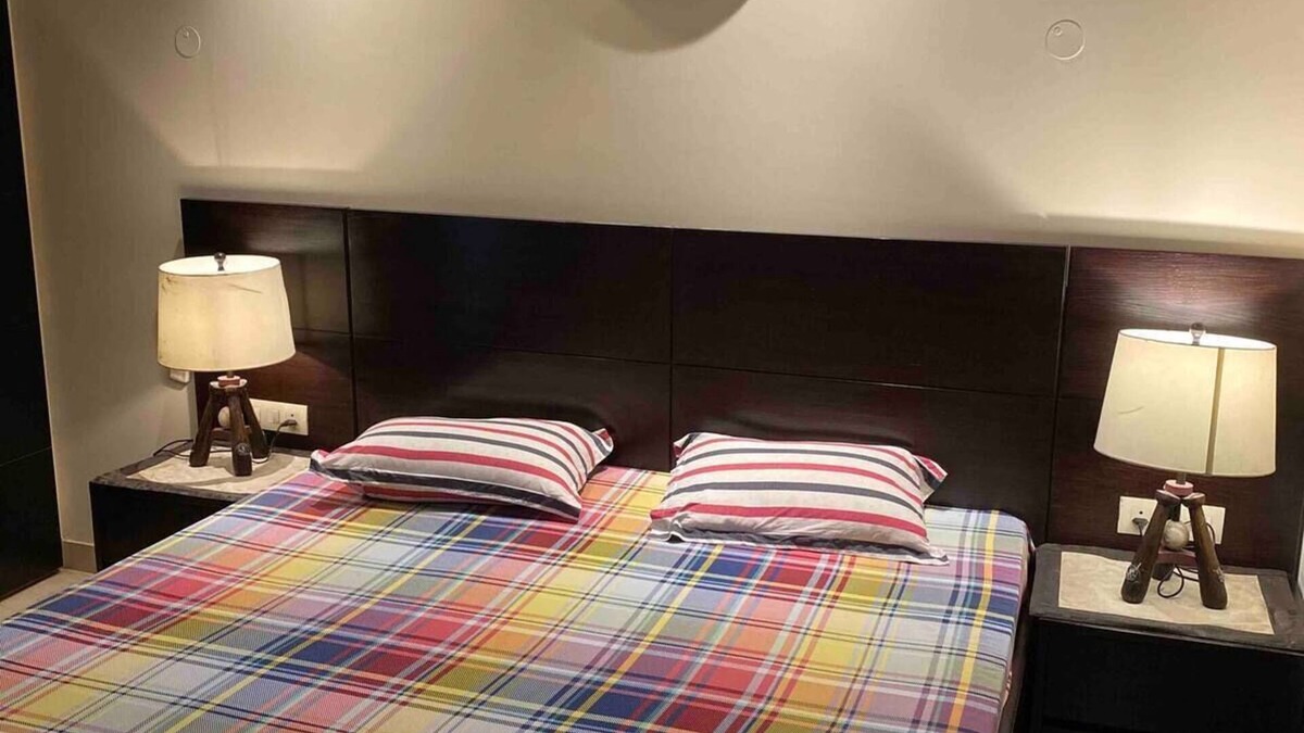 Kailash Colony Apartment | High end luxury apartment In Greater Kailash-1