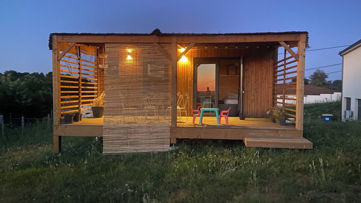 Feytiat Ski Chalet | High-end Tiny House on large plot, view of Limoges