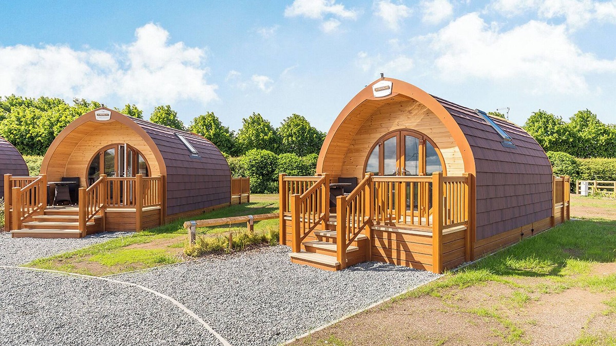 Arnold Cottage | High Farm Deluxe Pod (Pet)
