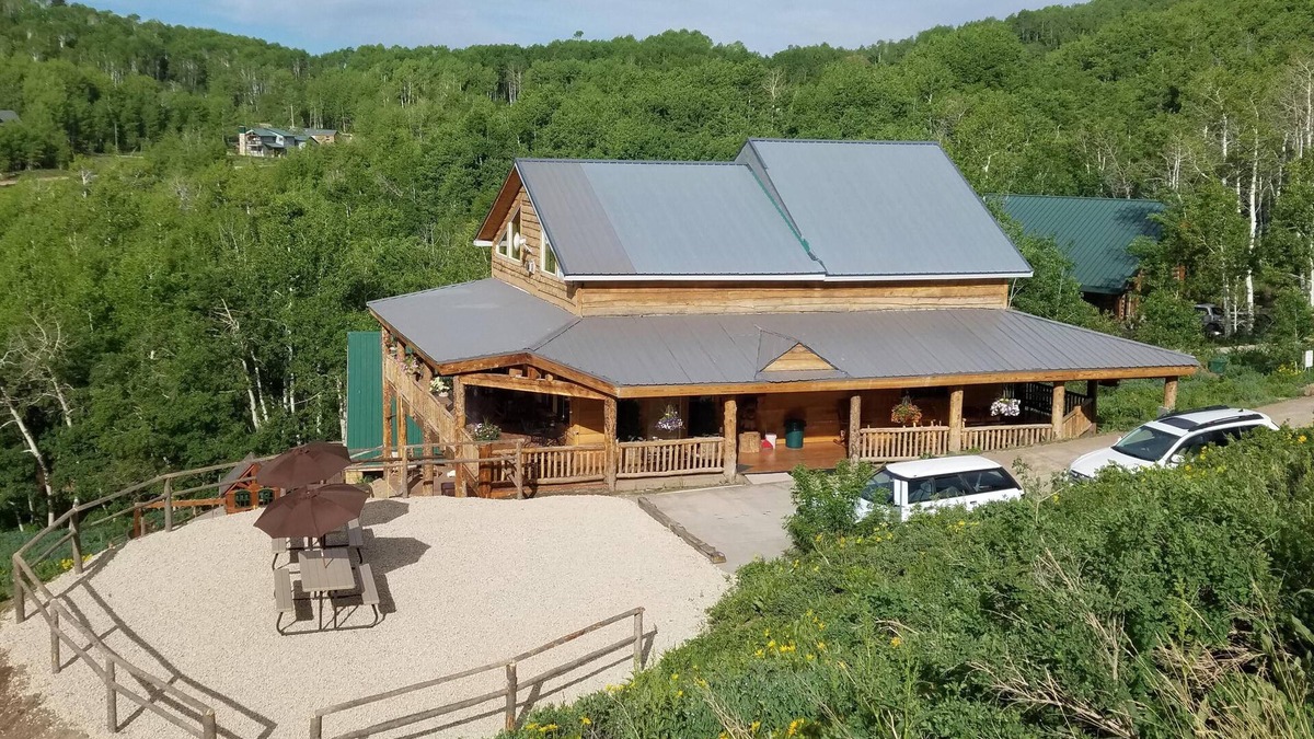 Tollgate Canyon Cabin | High Mountain Cabin, Spectacular Views, Minutes from Park City + Bunk House