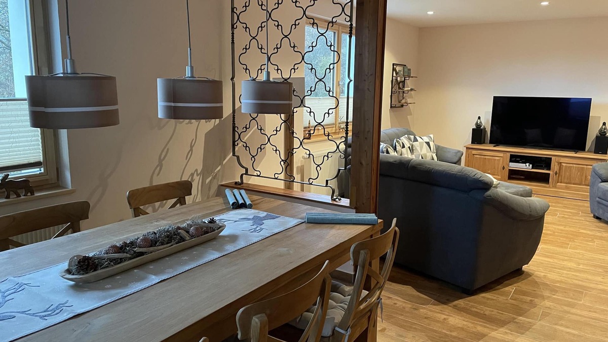 Treffurt House | High-quality furnished vacation home for up to 7 people. Three bedrooms with double beds and a cozy sofa bed incl. sleeping function await you.