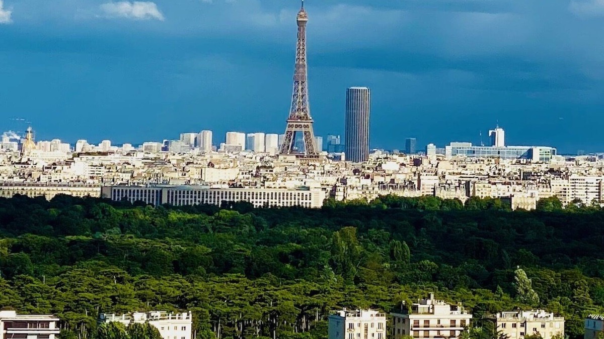 Puteaux Apartment | High Rise Stunning View on Eiffle Tower, Seine & Montmartre!