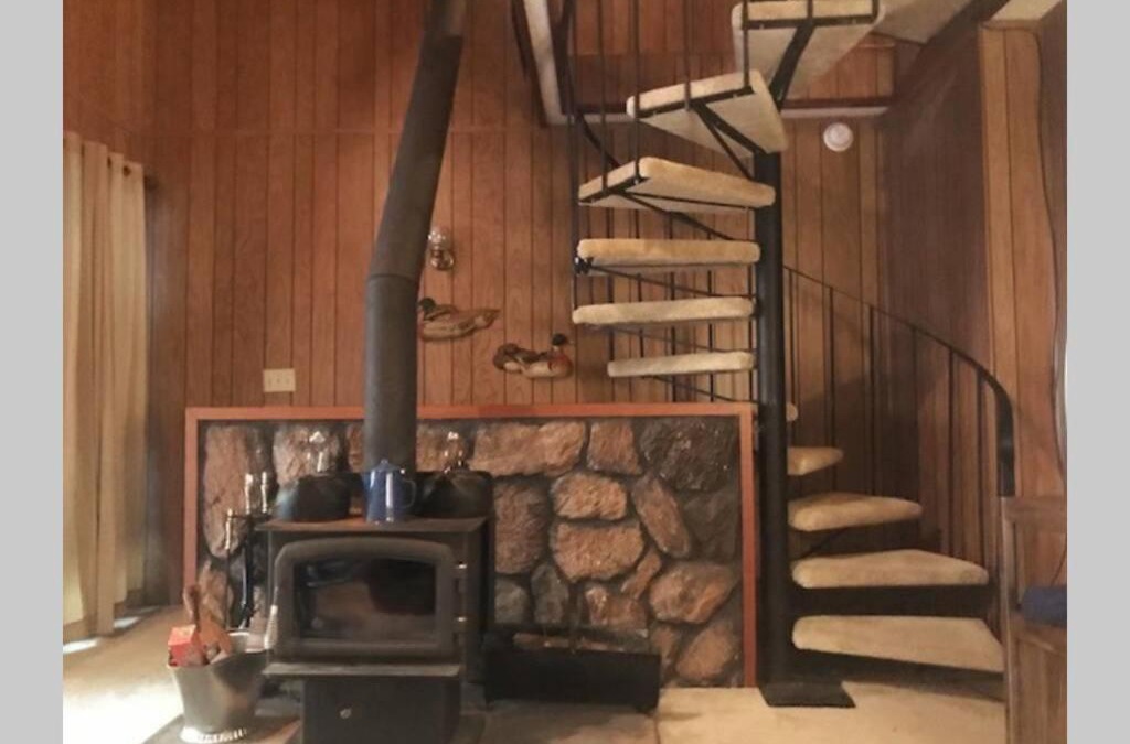 Pinecrest Apartment | High Sierra Retreat with a view of Pinecrest lake