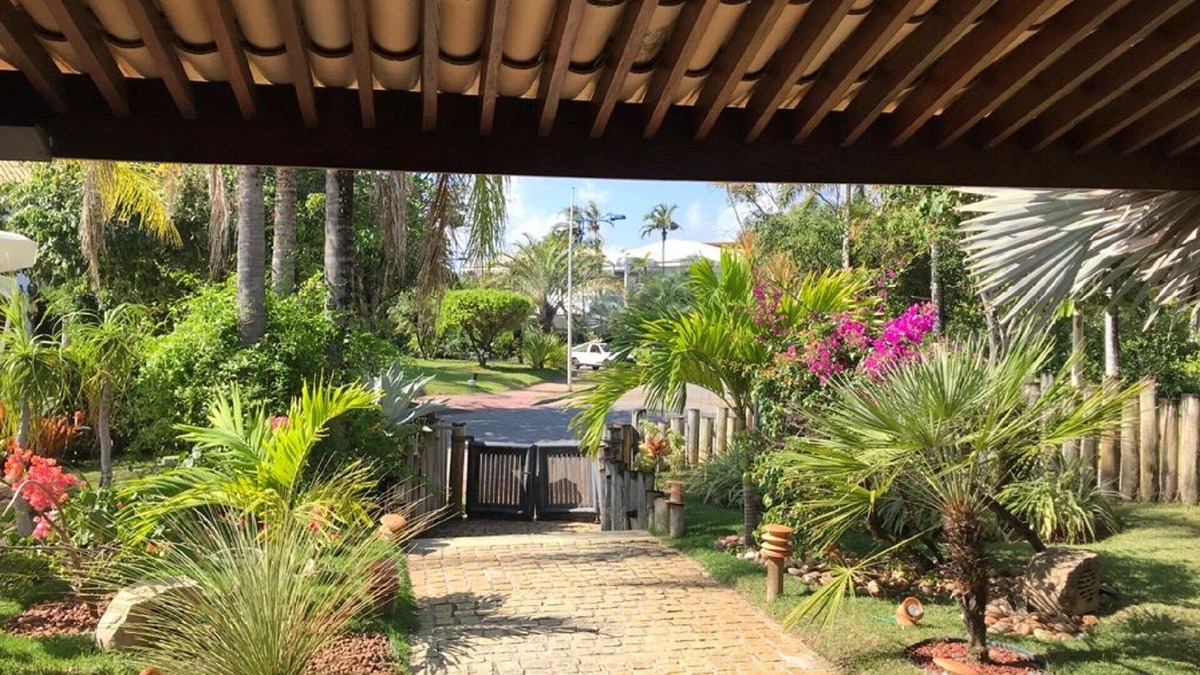 Lauro de Freitas House | High standard house near the beach. A large chalet in an APA.