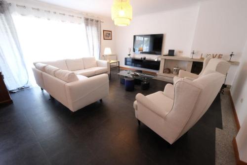 Esposende Villa | high standard rental in a quality residence with pool, tennis and view of the ocean in antas esposende 12 people