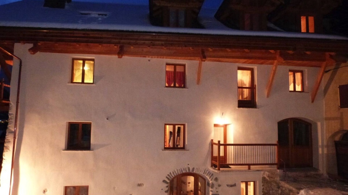Saint-Chaffrey Apartment | High standing service, ideally located in a mountain village.