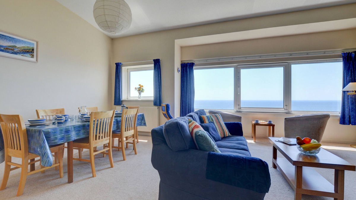 Portwrinkle House | High Tides - Three Bedroom House, Sleeps 6
