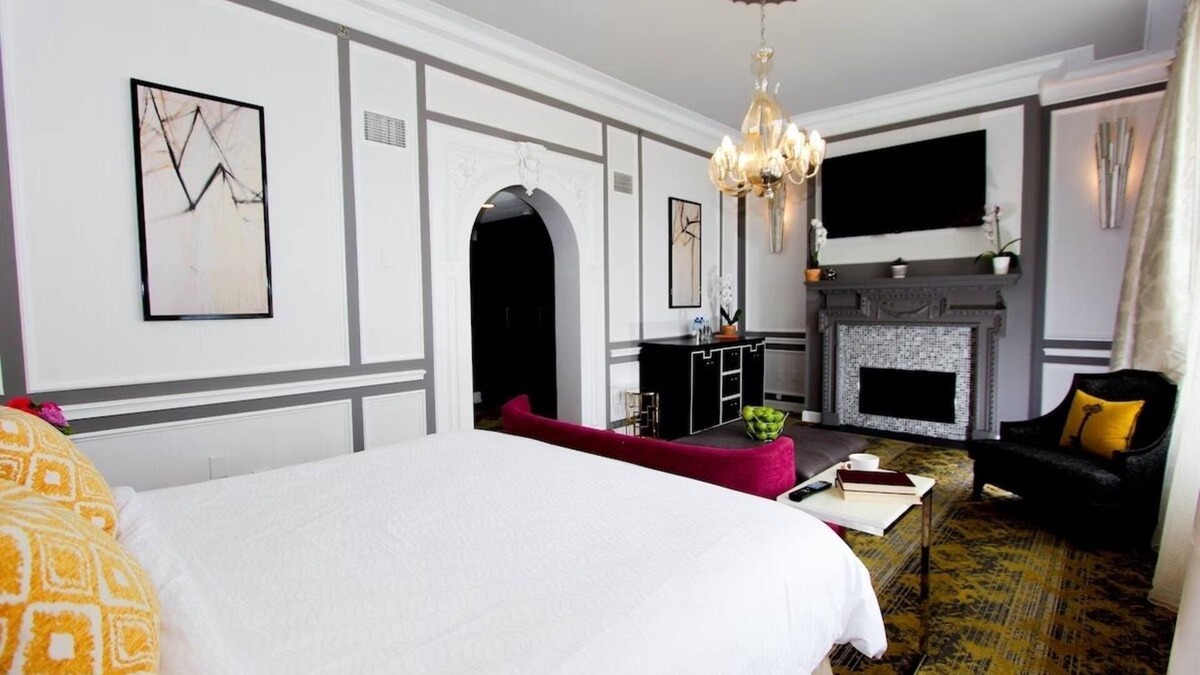 Kalorama Heights Hotel | Highland Suite, Churchill Hotel, Historic Charm, Parking, Near City Attractions