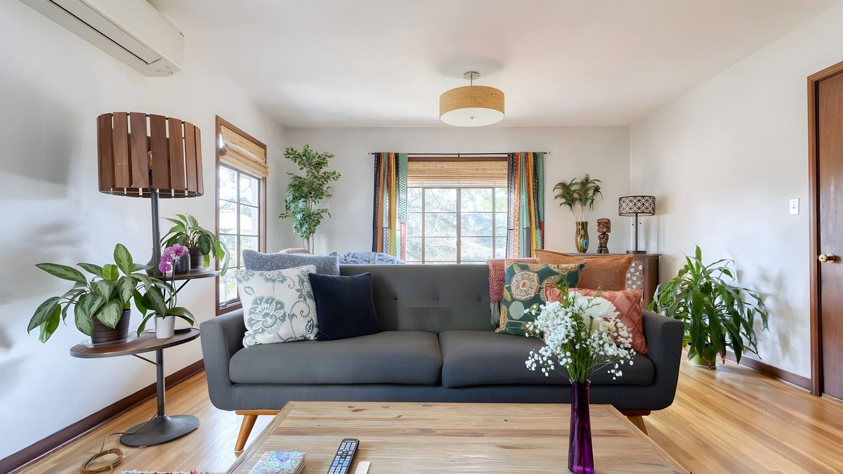 Fullerton House | Highly reviewed, now with nextdoor construction dIscount! Book now, don't miss!