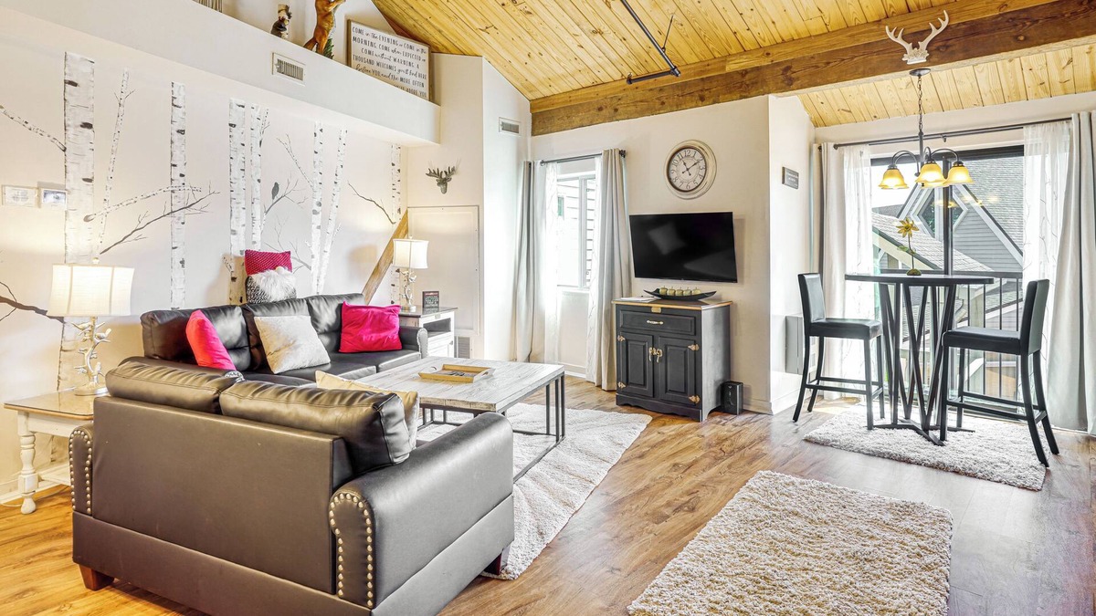 Wintergreen Condo | Hike, Bike & Explore: Wintergreen Resort Condo