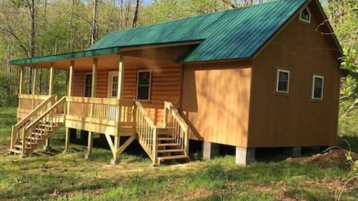 Pettigrew Cabin | Hiking, ATV riding, biking, rafting, cabin retreat!