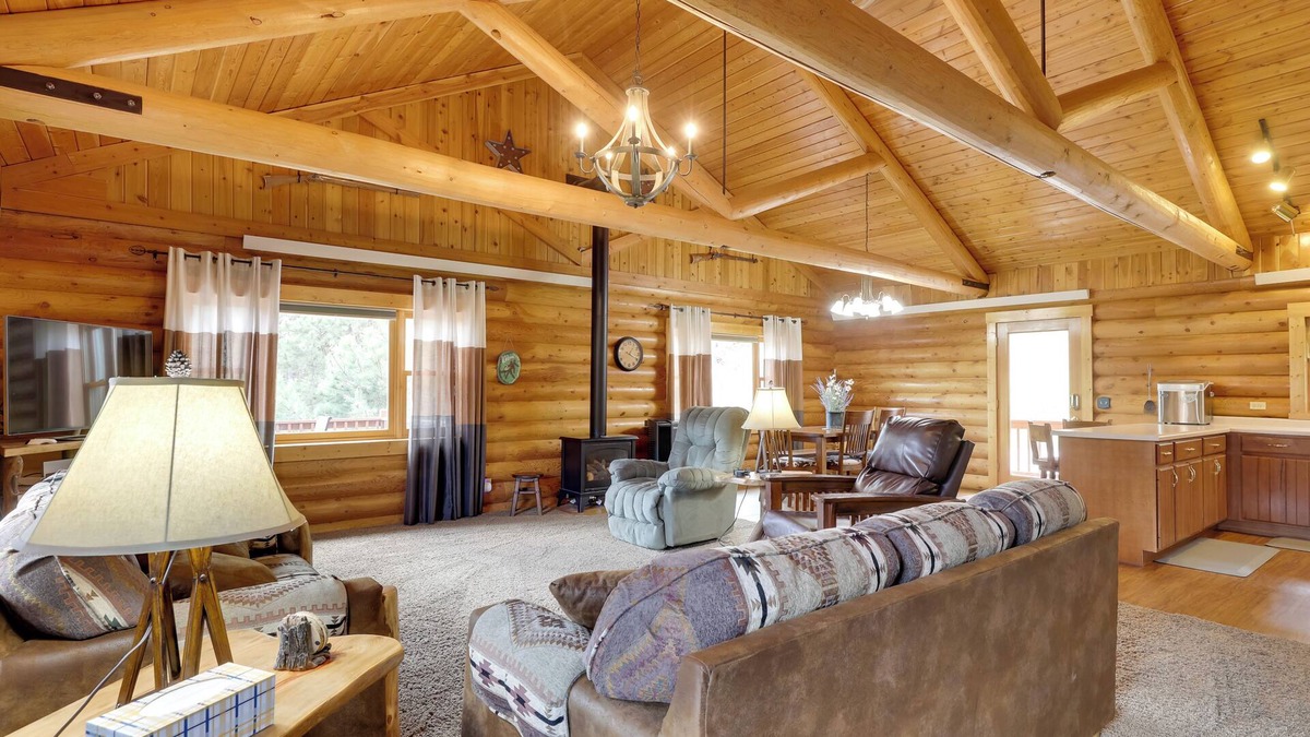 Hill City Cabin | Hill City Log Cabin Along Newton Creek!