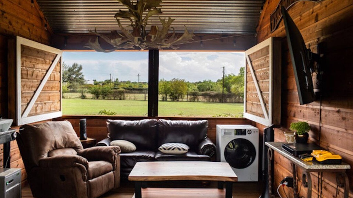 Stonewall Cabin | Hill Country Getaway - Cozy Stonewall Retreat Near Wineries & Fredericksburg