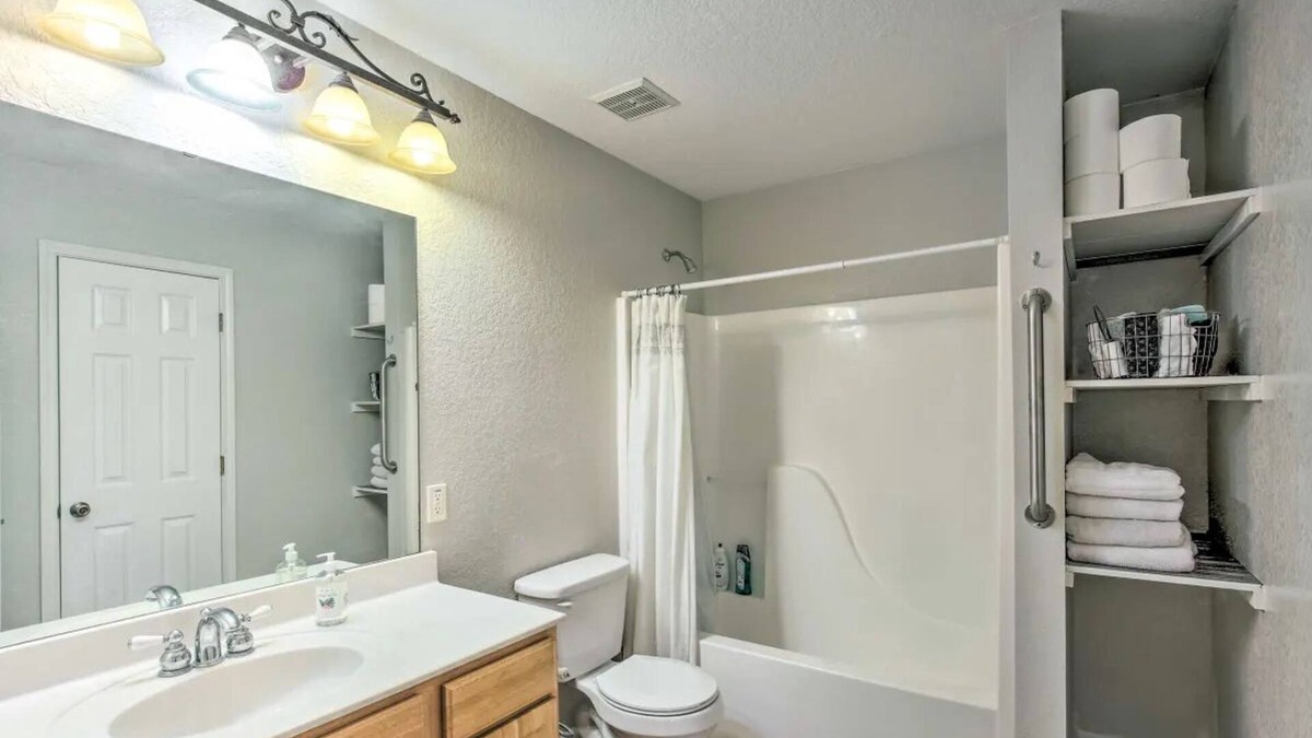 Wetmore Villa | Hill Country Haven Quiet Guest House on 4 Acres Close to Everything