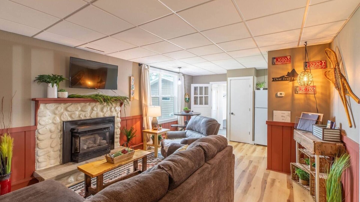 Minocqua House | Hill Hideaway Cottage Unit 1