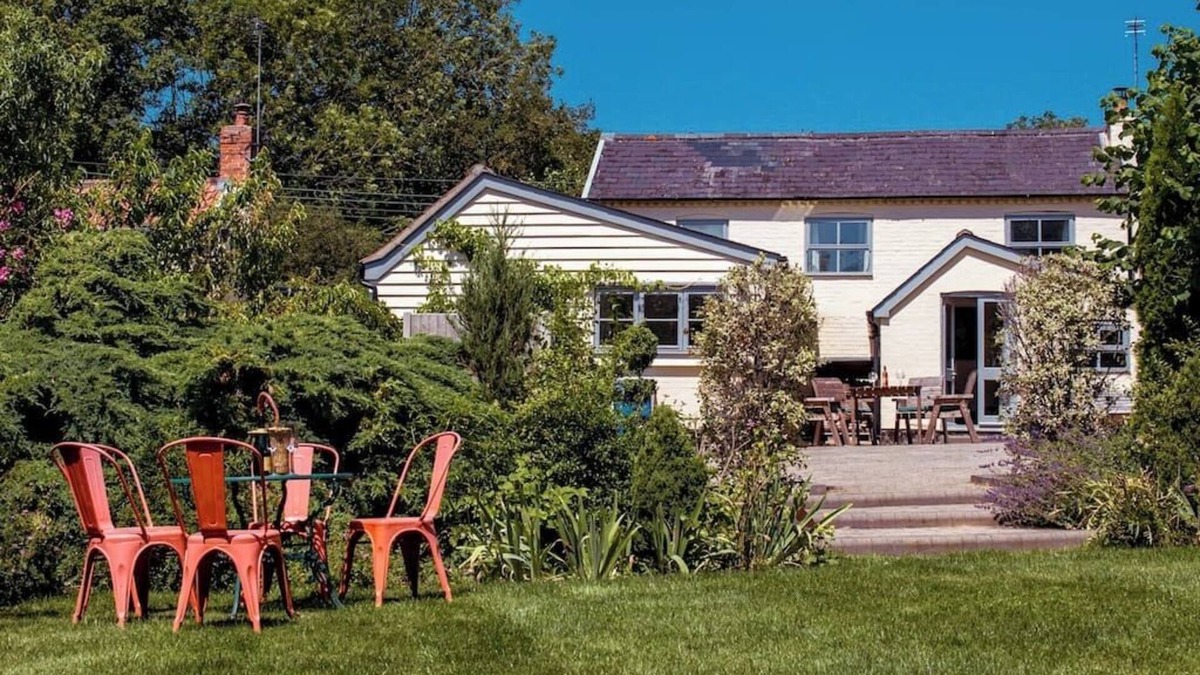 Monks Eleigh House | Hill View Cottage, Suffolk
