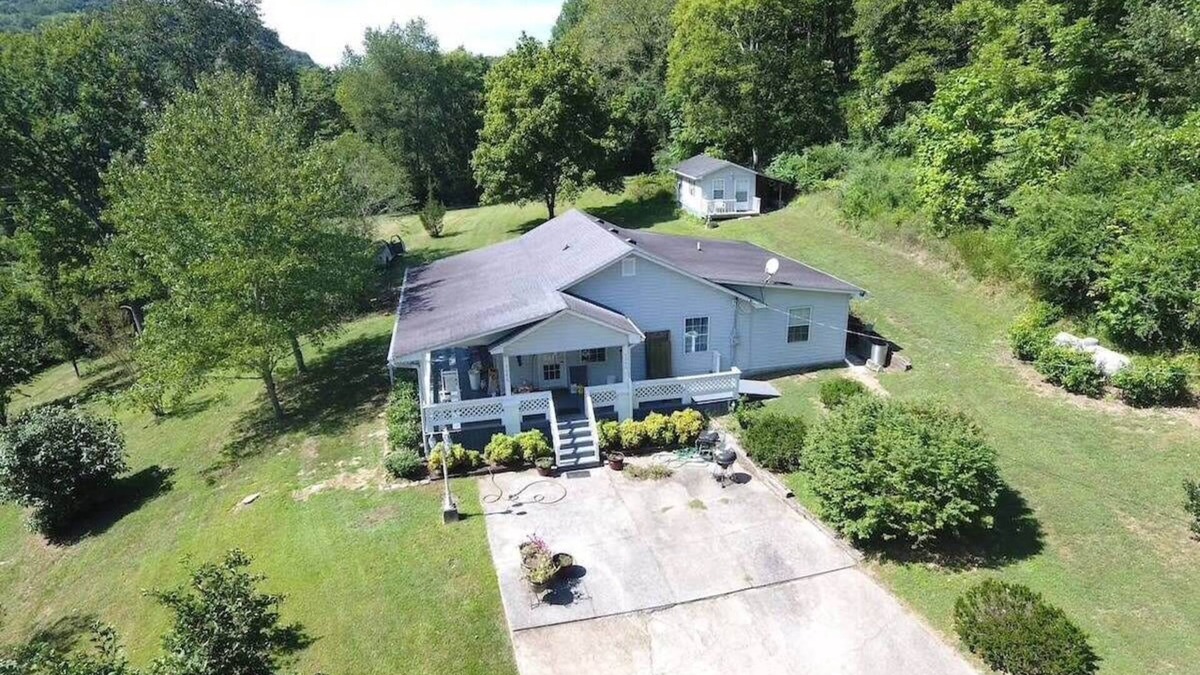 Whites Creek House | Hillbilly haven Summa